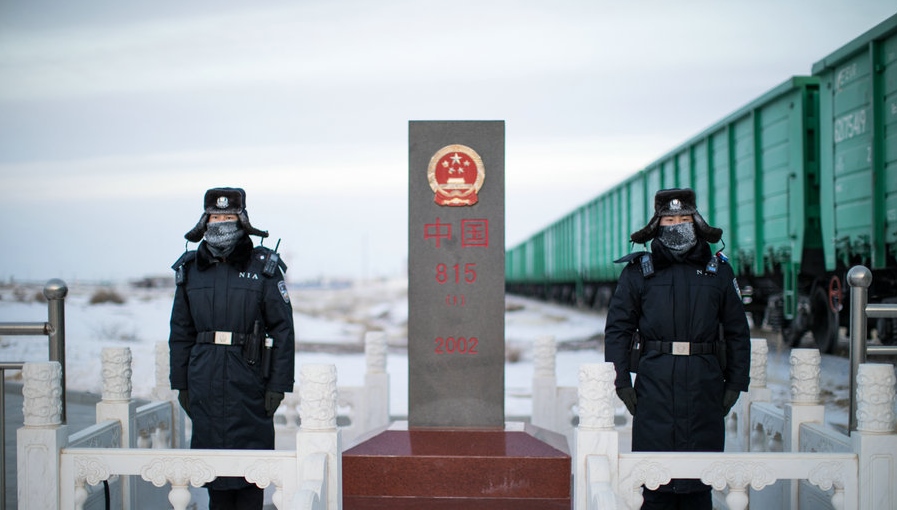 -35℃ 邊檢民警嚴(yán)守國門