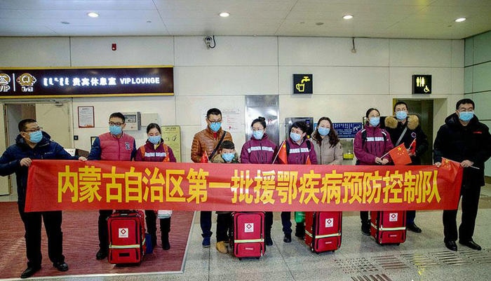 從北疆出發(fā)，一路“逆行”飛武漢