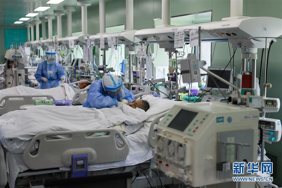 (新華全媒頭條·圖文互動)(13)同舟共濟(jì)戰(zhàn)“疫”記——中國抗擊新冠肺炎疫情全紀(jì)實