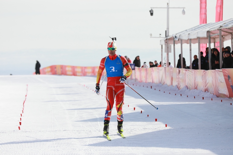 1708668351214599.jpg 內蒙古選手宋辰?jīng)_線.JPG