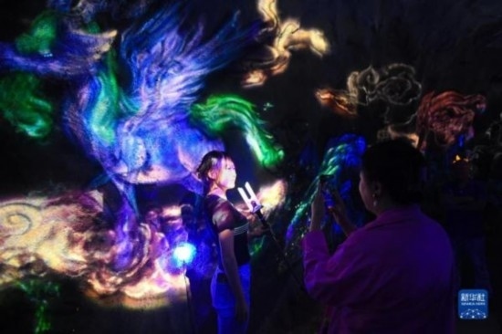 浙江新昌:夜經(jīng)濟(jì)拉動(dòng)旅游業(yè)發(fā)展