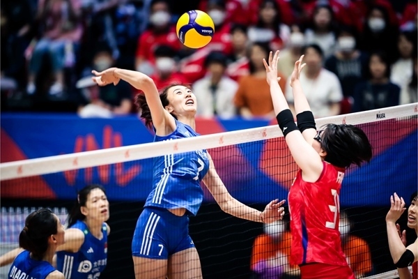 王媛媛扣球。圖片來源：國際排聯(lián)