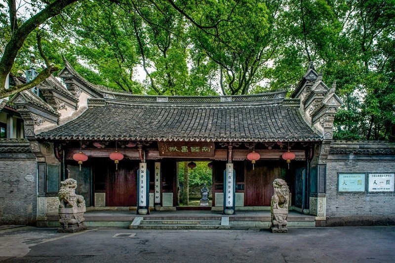 天一閣正門。 天一閣博物院供圖