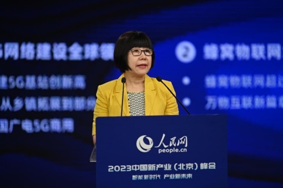 人民網(wǎng)監(jiān)事會主席唐維紅。人民網(wǎng)記者 于凱攝