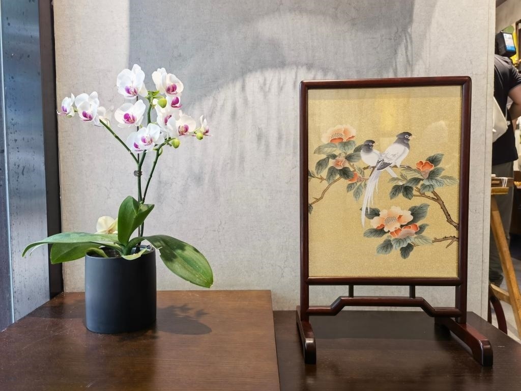 平江路上蘇繡工作室一角。新華社記者 楊依軍 攝