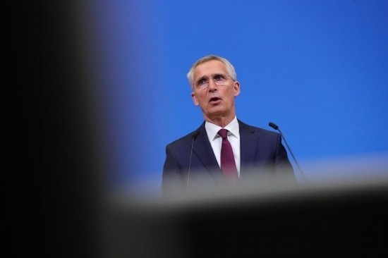 7月6日，在比利時布魯塞爾的北約總部，北約秘書長斯托爾滕貝格在會議后召開新聞發(fā)布會。新華社記者鄭煥松攝