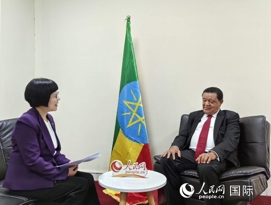 穆拉圖·特肖梅接受人民網(wǎng)記者唐維紅采訪。人民網(wǎng)記者 陳星星攝