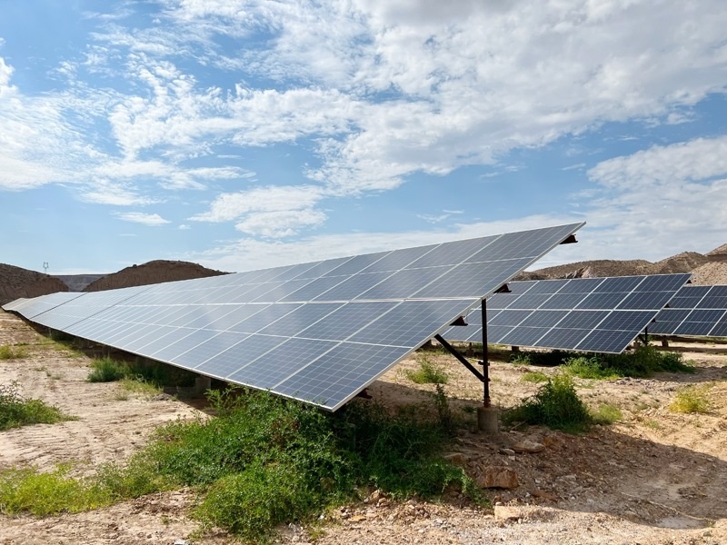 甘肅白銀深部銅礦廢石場(chǎng)100兆瓦光伏發(fā)電項(xiàng)目。受訪者供圖