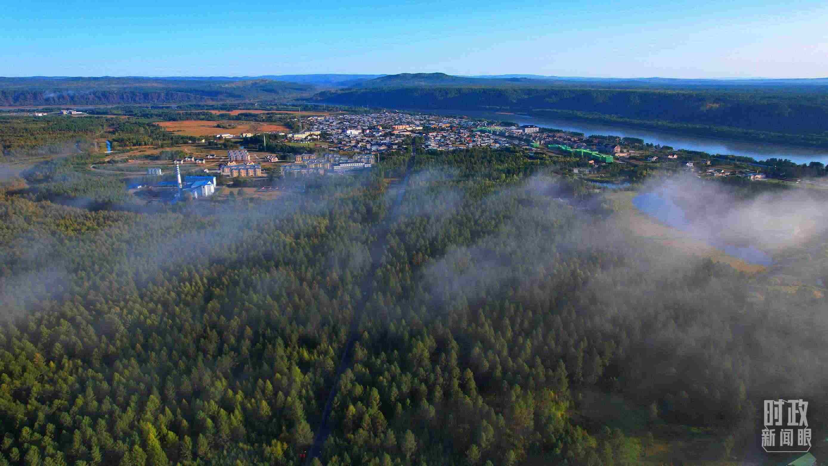 △薄霧籠罩的漠河林場。（總臺央視記者范凱拍攝）