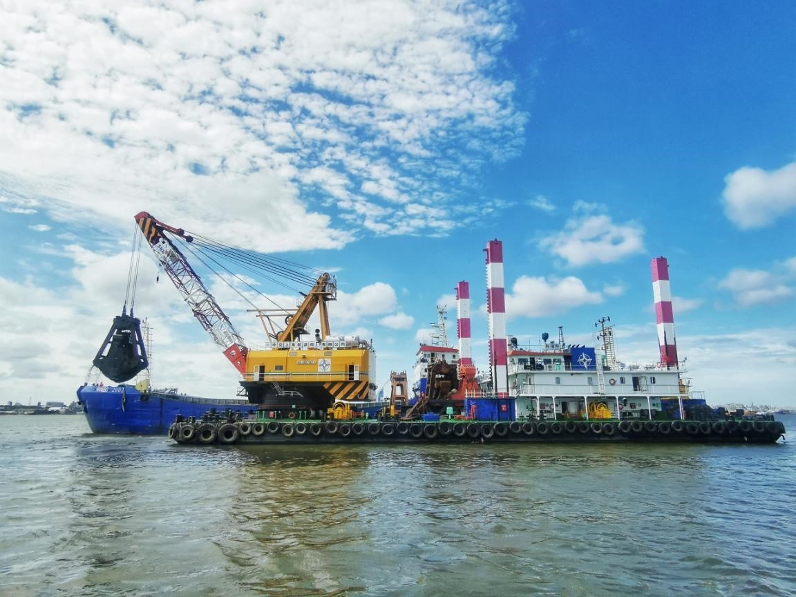 烏拉圭蒙得維的亞Capurro漁港船塢區(qū)域疏浚工程施工照片。受訪者供圖