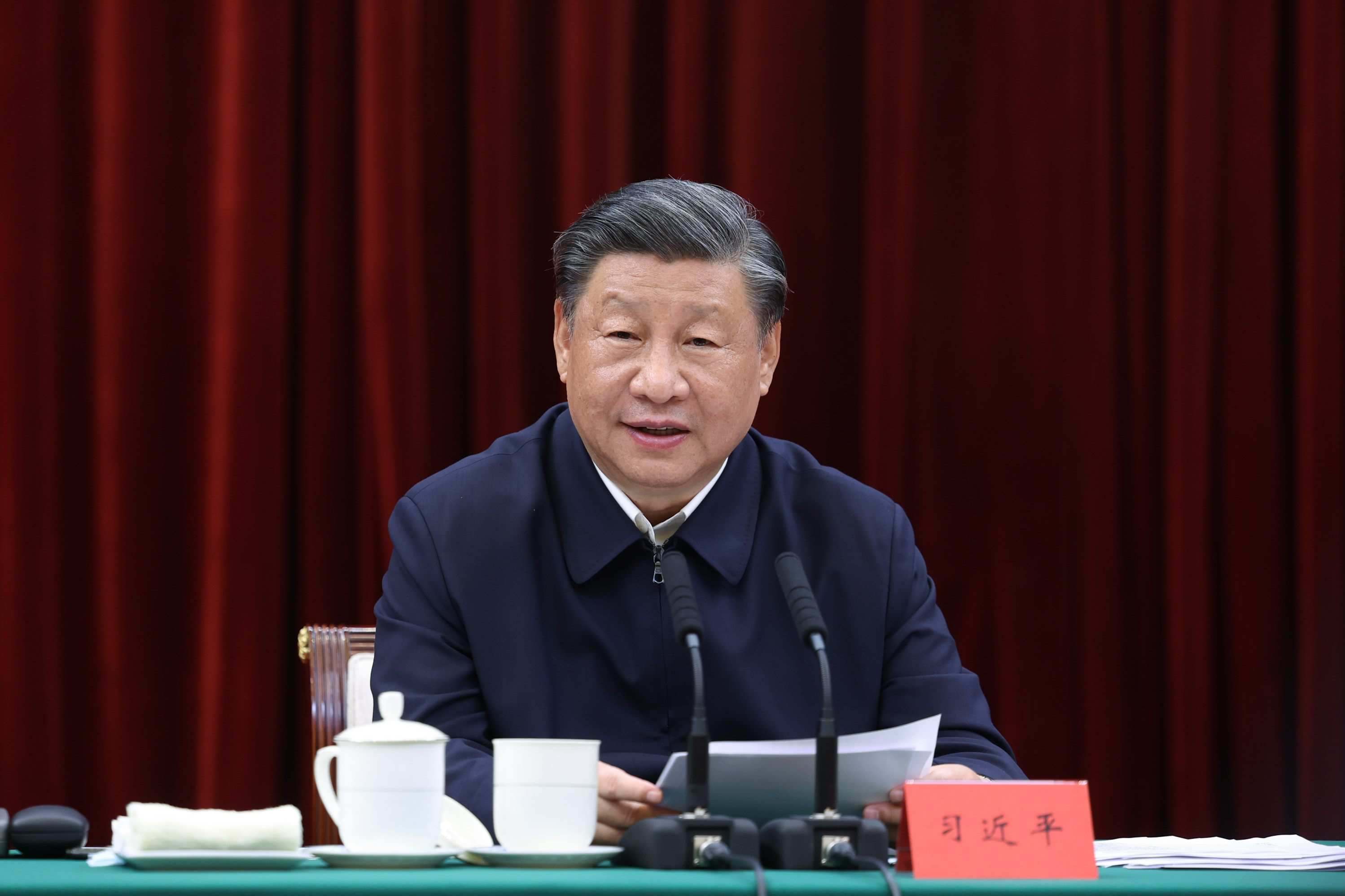 △10月12日，習(xí)近平總書記在江西省南昌市主持召開進一步推動長江經(jīng)濟帶高質(zhì)量發(fā)展座談會并發(fā)表重要講話。