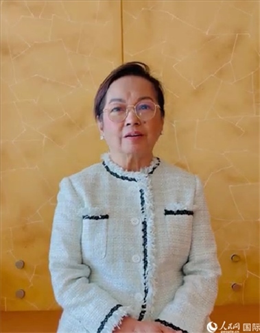菲律賓前總統(tǒng)阿羅約通過視頻發(fā)表致辭。人民網(wǎng)記者樊帆 攝