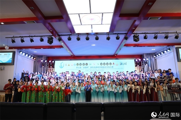 獲獎選手合影。人民網(wǎng)記者 孫廣勇攝