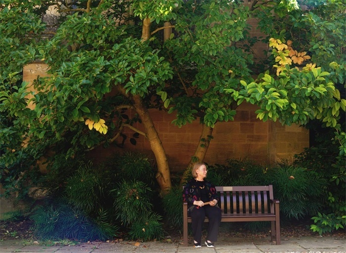 羅森在牛津大學墨頓學院。葛大龍攝