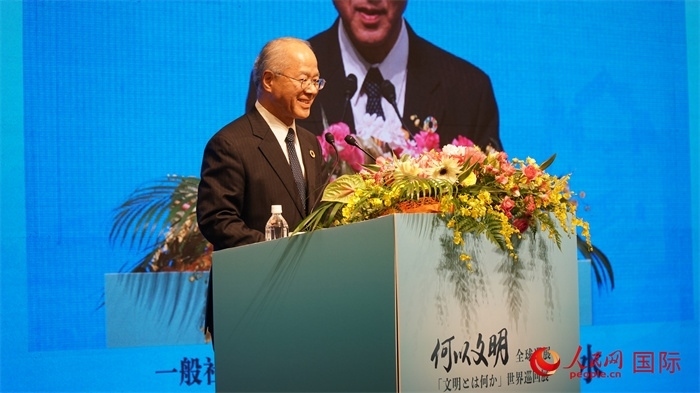 日本日中協(xié)會(huì)理事長(zhǎng)瀨野清水致辭。人民網(wǎng) 蔣曉辰攝