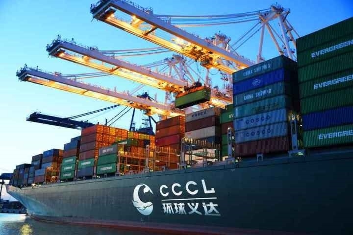 義烏商城集團打造的國際物流平臺“環(huán)球義達”，為外貿(mào)企業(yè)提供各類物流資源信息。義烏市委宣傳部供圖