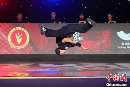 今年7月，首屆亞洲霹靂舞錦標(biāo)賽在拱墅運(yùn)河體育公園體育館舉行。郭天奇 攝