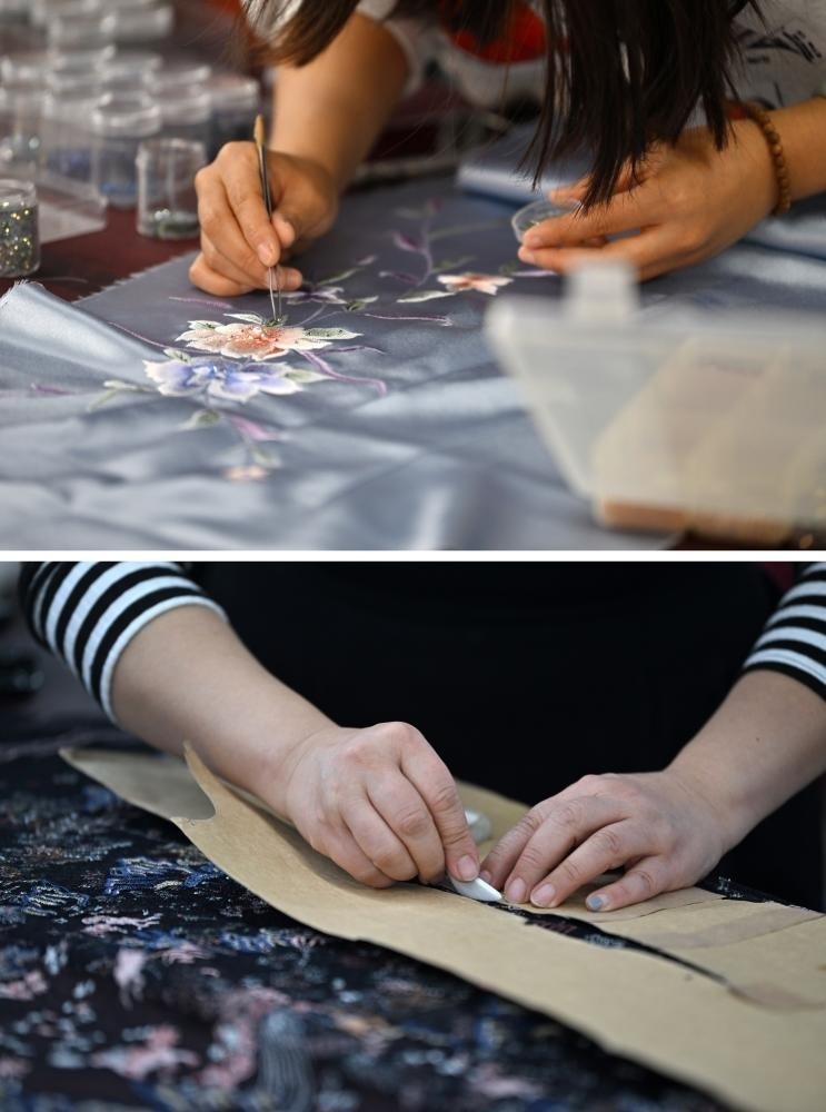 拼版照片：上圖為老美華定制車間的制衣師傅在面料上貼鉆；下圖為老美華定制車間的制衣師傅在面料上劃線（2023年12月8日攝）。天津老美華始創(chuàng)于1911年，歷史上以“千層底”布鞋聞名，是享譽(yù)津門的“中華老字號”。新華社記者 李然 攝