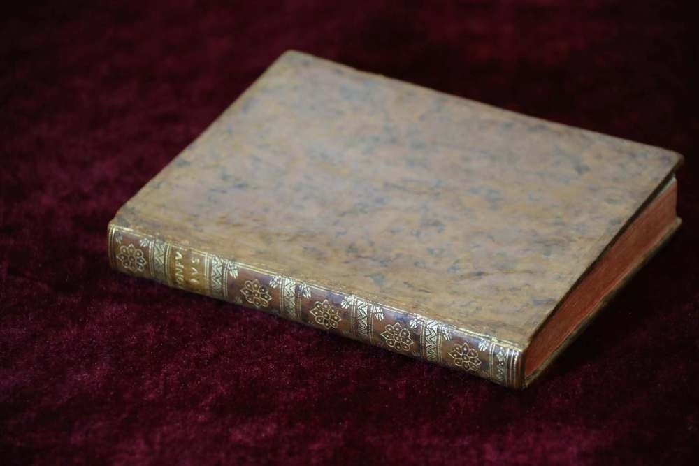 這是典藏于中國國家圖書館的《論語導讀》。