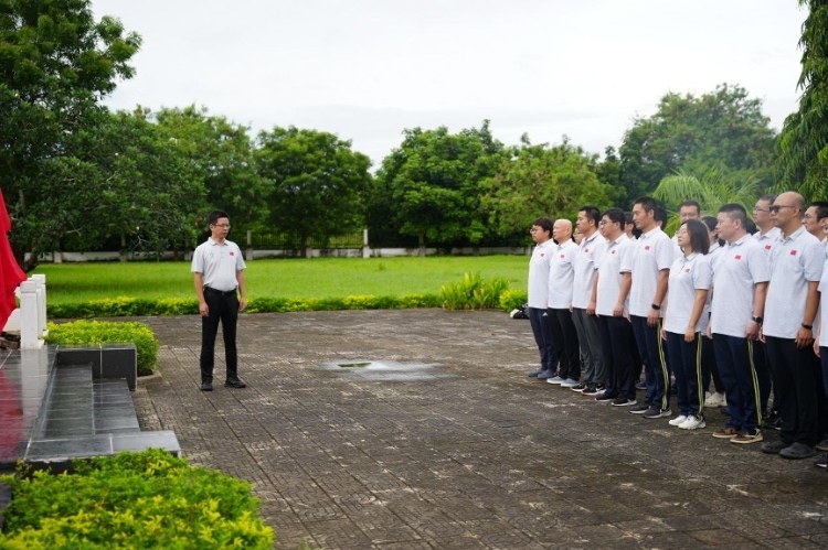 醫(yī)療隊隊長致詞。中國援桑醫(yī)療隊供圖