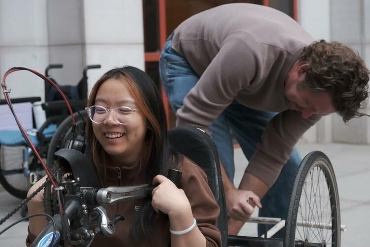 遇見中國丨在華生活二十年的美國人譚嘉煦:想用手搖車走遍中國