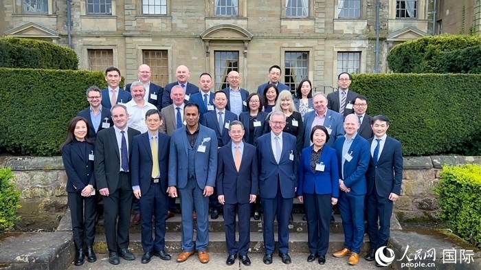 論壇嘉賓合影。人民網(wǎng) 郭錦標攝