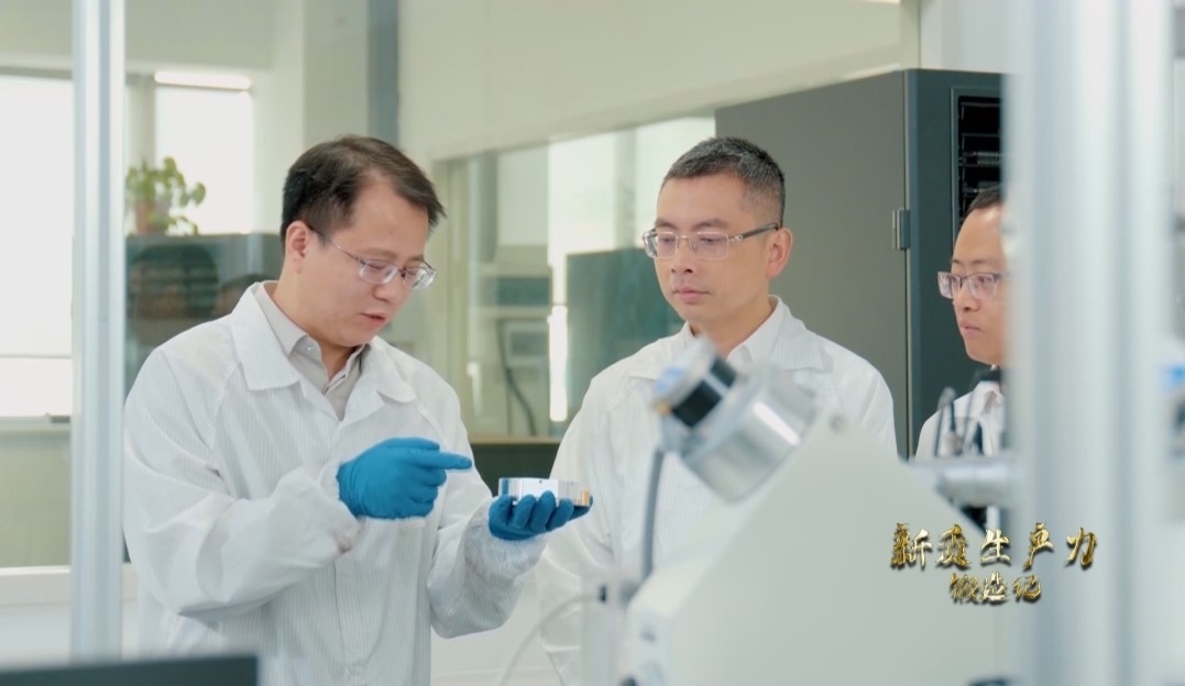 長(zhǎng)沙巴斯夫杉杉電池材料研究院，正在進(jìn)行電池材料研究。