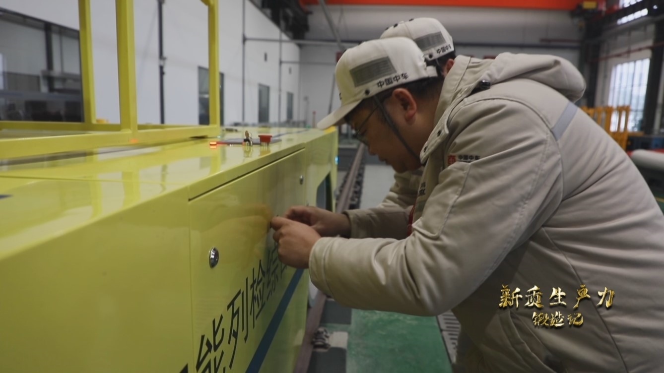 湖南株洲，算法測(cè)算團(tuán)隊(duì)正在做地鐵智能化檢測(cè)試驗(yàn)。