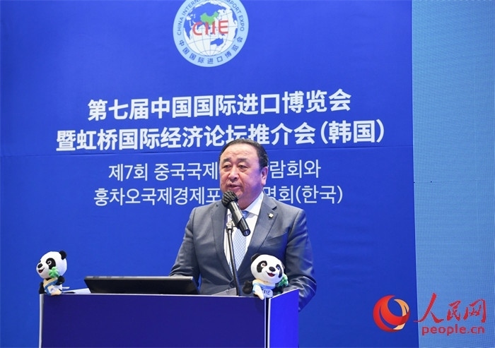 中國國際進(jìn)口博覽局黨委書記、副局長孫成海致辭。 人民網(wǎng) 程安康攝