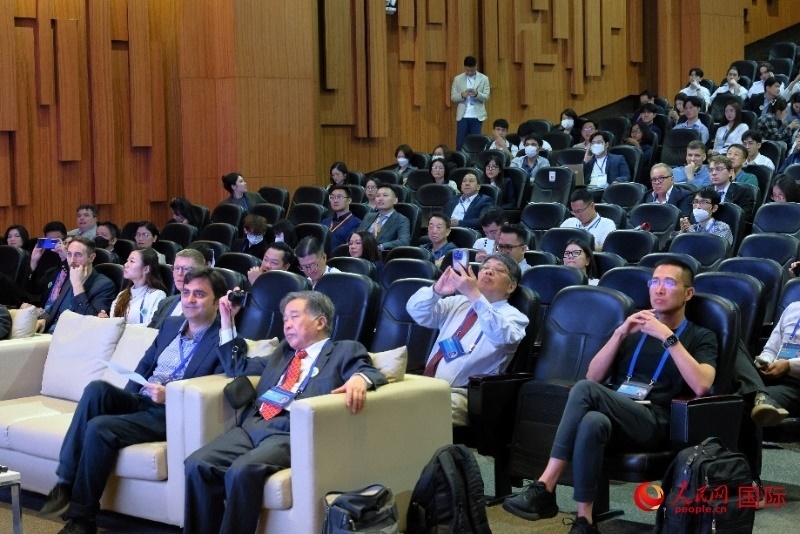 會(huì)議現(xiàn)場(chǎng)。人民網(wǎng)記者 白元琪攝