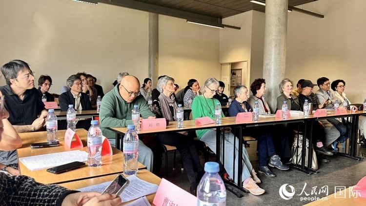 “國際青年文學(xué)共讀”活動(dòng)現(xiàn)場。人民網(wǎng)記者 于超凡攝