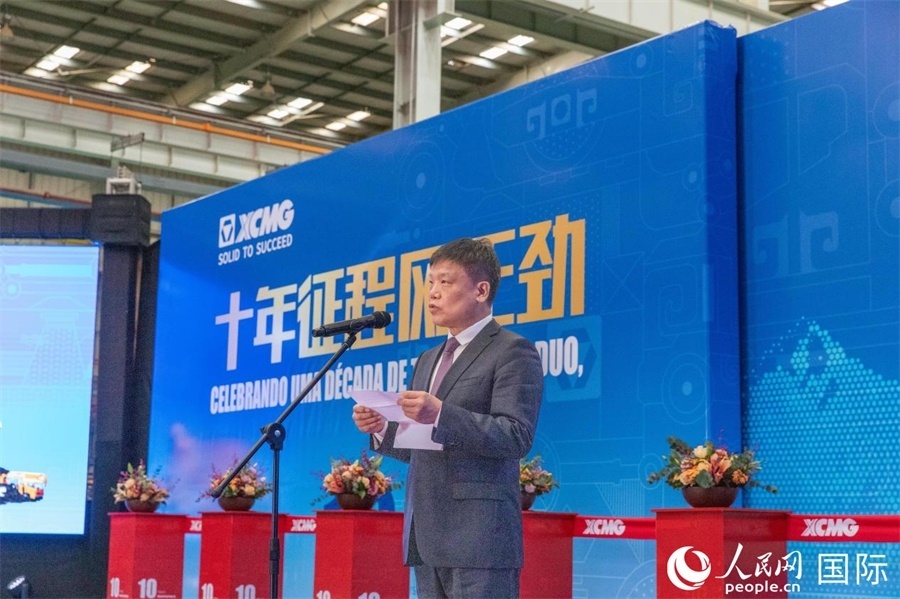 中國貿(mào)促會駐巴西代表處總代表郭英會在致辭中表示，過去十年，中巴經(jīng)貿(mào)關(guān)系迅猛發(fā)展，數(shù)百家中國企業(yè)進入巴西，投資巴西，為巴西的經(jīng)濟建設(shè)貢獻中國企業(yè)的力量。 人民日報社拉美中心分社 威廉·科埃略·維亞納攝