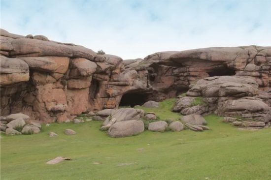 通天洞遺址及其環(huán)境（圖片來源：國家文物局官網(wǎng)）