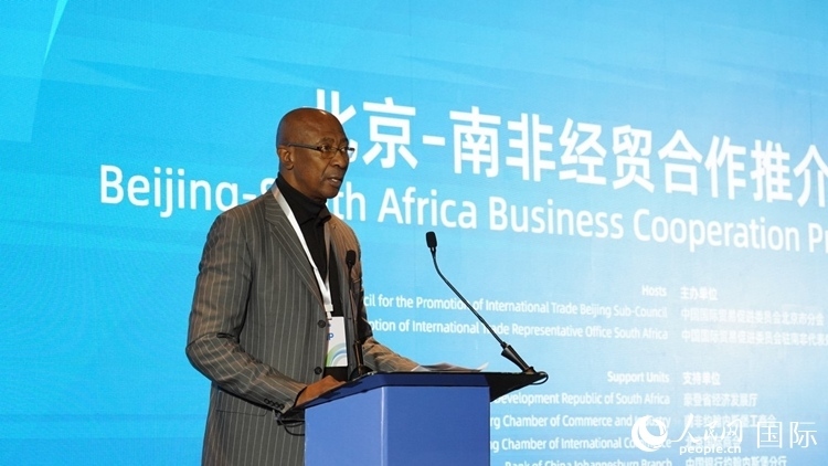 布萊克廳長(zhǎng)致辭。人民網(wǎng) 劉暢攝