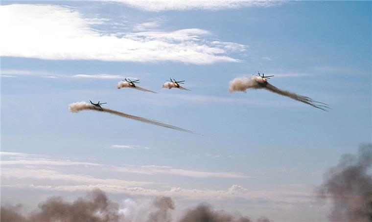 △“和平使命—2021”上合組織聯(lián)合反恐軍演。