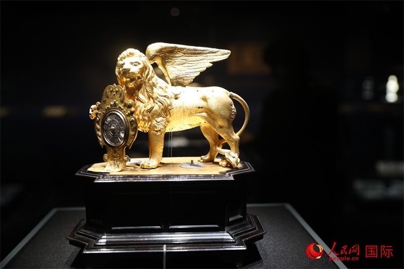 展覽“傳奇之旅：馬可·波羅與絲綢之路上的世界”展品。人民網(wǎng) 殷韜攝