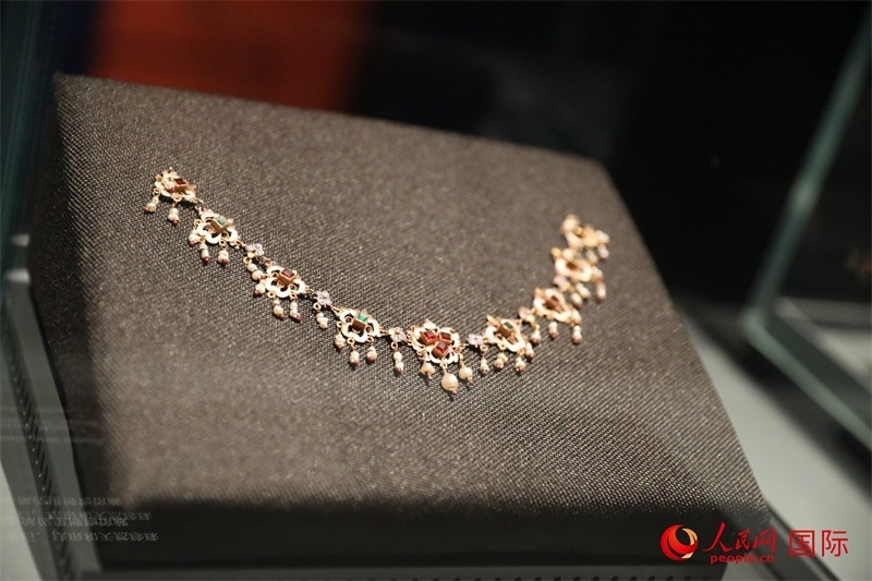 展覽“傳奇之旅：馬可·波羅與絲綢之路上的世界”展品。人民網(wǎng) 殷韜攝