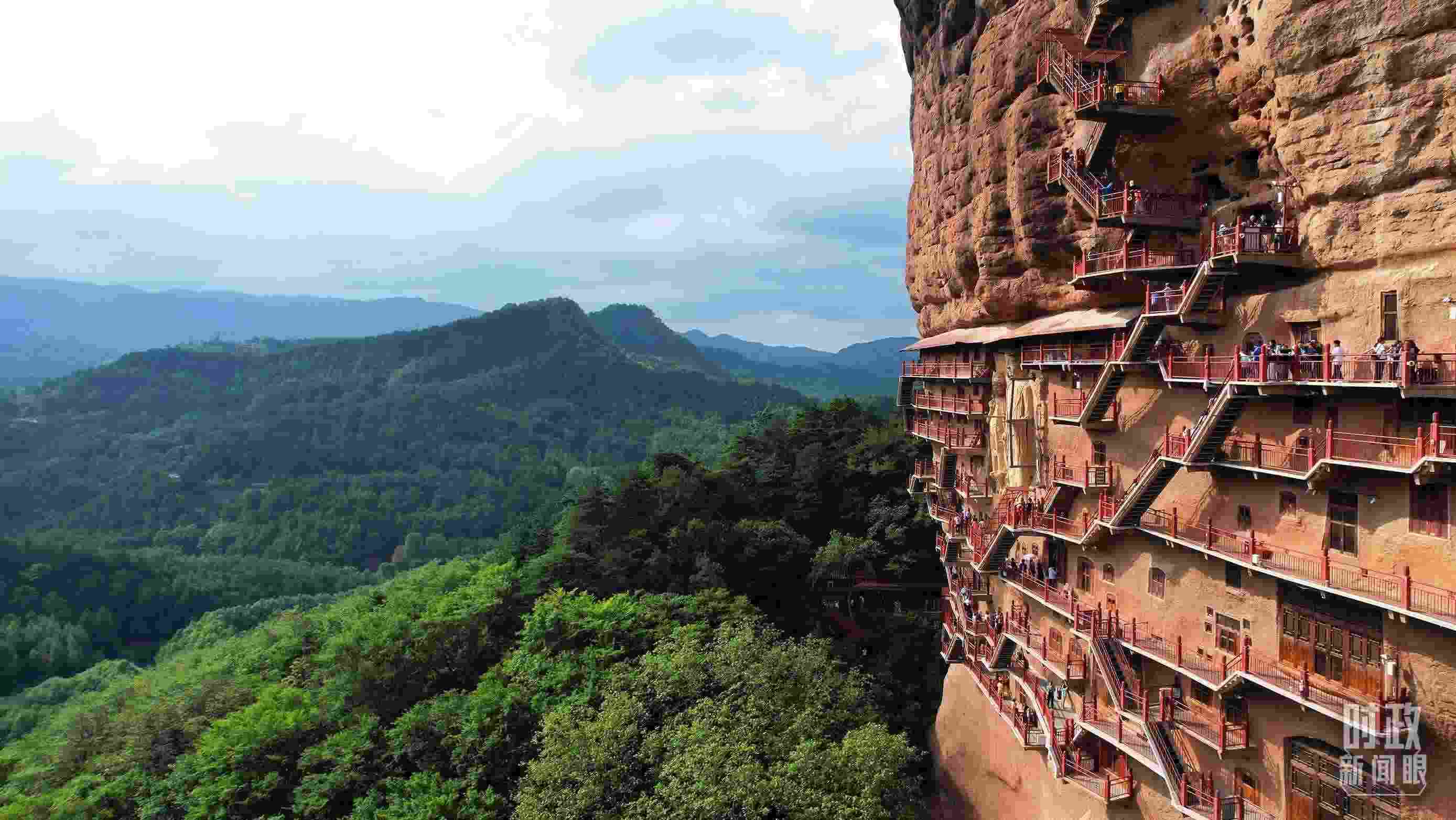 △ 麥積山石窟。（總臺記者馬凌峰拍攝）