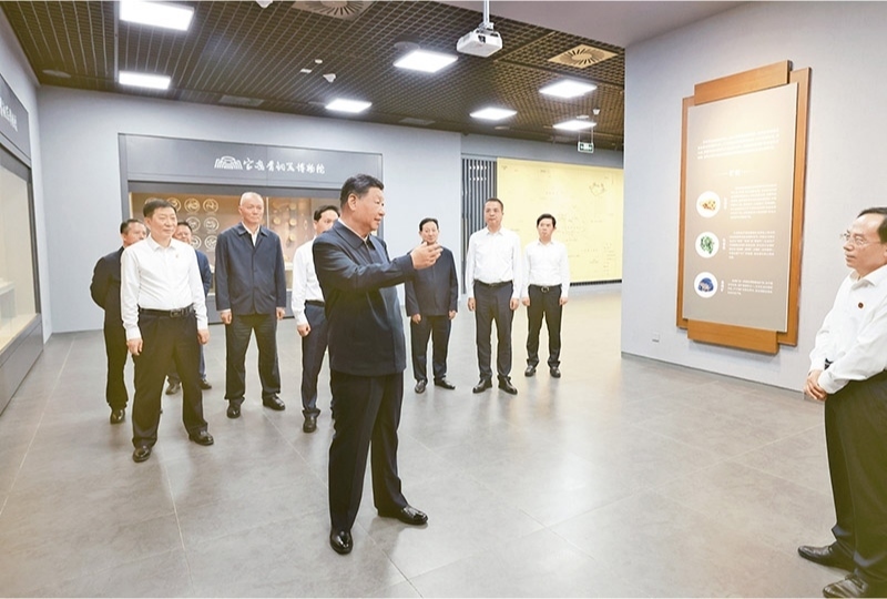 2024年9月10日，中共中央總書記、國家主席、中央軍委主席習近平在前往甘肅考察途中，來到陜西省寶雞市參觀寶雞青銅器博物院。 新華社記者 王曄/攝