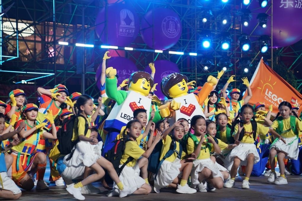 9月14日晚，演員在上海旅游節(jié)開幕式上表演。新華社發(fā)（陳浩明 攝）