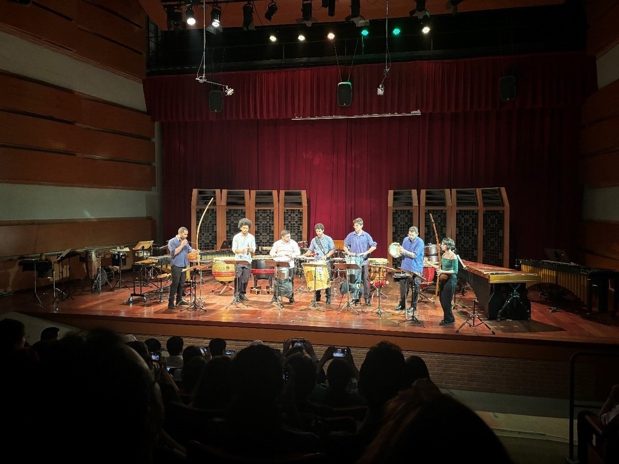 圣保羅州立大學藝術(shù)學院打擊樂團在活動上表演精彩的節(jié)目。 圣保羅州立大學孔子學院供圖