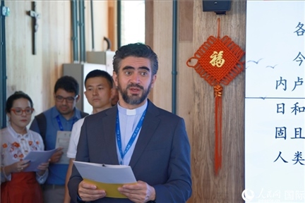 里約天主教大學(xué)校長(zhǎng)安德森·佩德羅索在活動(dòng)現(xiàn)場(chǎng)致辭。人民網(wǎng)記者 陳海琪攝