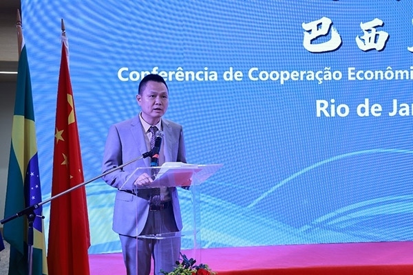 中國駐里約熱內(nèi)盧總領(lǐng)館副總領(lǐng)事王尉育在活動現(xiàn)場致辭。人民網(wǎng)記者 陳海琪攝