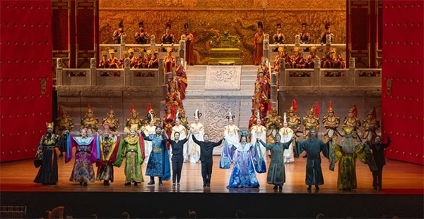 《圖蘭朵》演出劇照。何倫攝