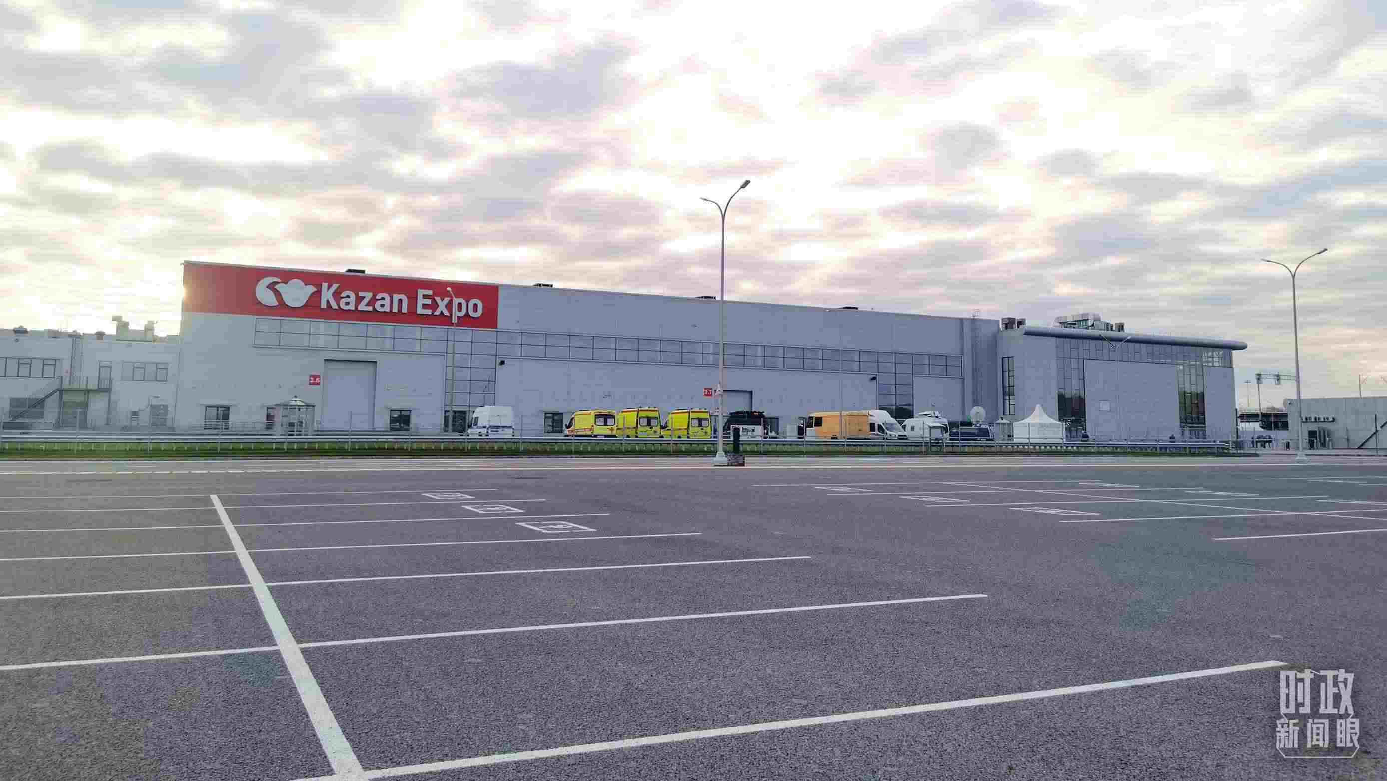 △ 喀山會(huì)展中心。（總臺央視記者曹亞星拍攝）
