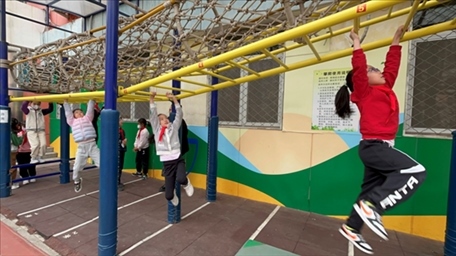 孩子從。校方供圖