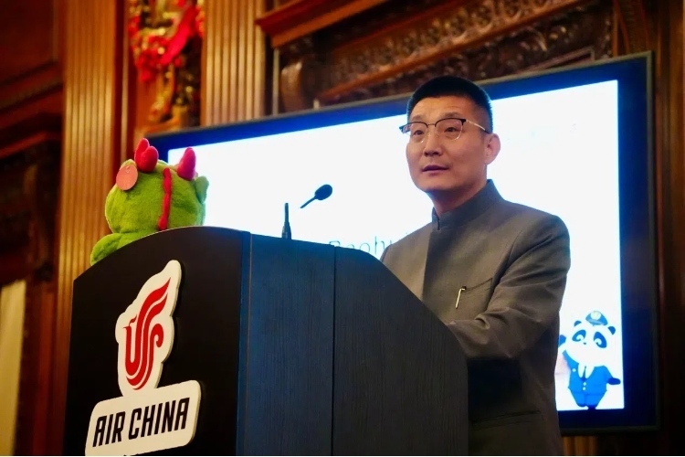 國航倫敦營業(yè)部總經(jīng)理夏寶輝致辭。吳若鳴攝