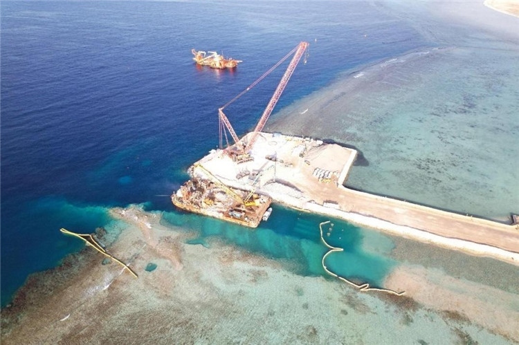 拉比格四期海水淡化項目取水口作業(yè)場景。項目方供圖