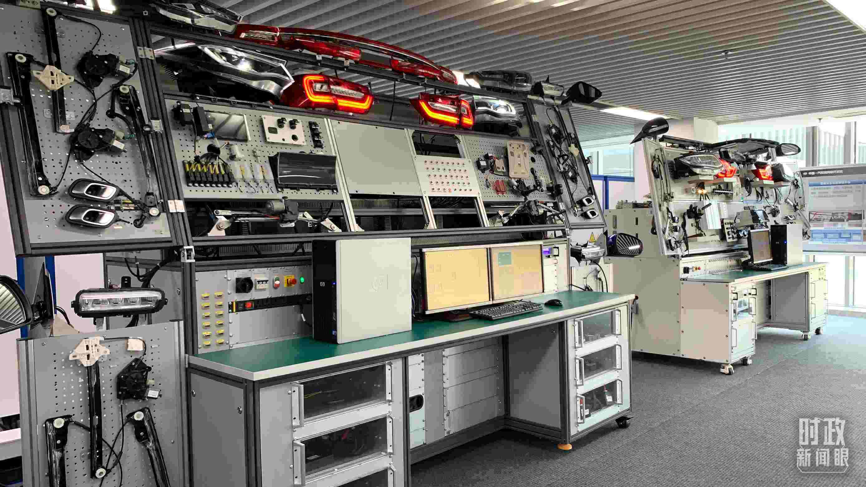 △吉林長(zhǎng)春，一汽整車(chē)硬件測(cè)試實(shí)驗(yàn)室。（總臺(tái)央視記者邢彬拍攝）