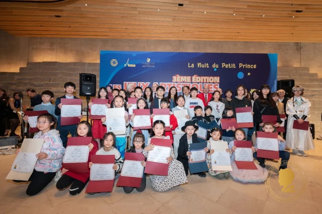 第三屆國際藝術(shù)聯(lián)創(chuàng)聯(lián)展盛大開幕。法中交流促進(jìn)會(huì)供圖